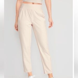 Old Navy Powersoft straight leg pants | tan